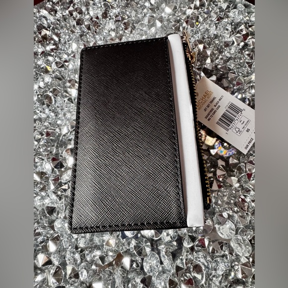 Michael Kors Black and Cream Card Holder - Picture 2 of 11